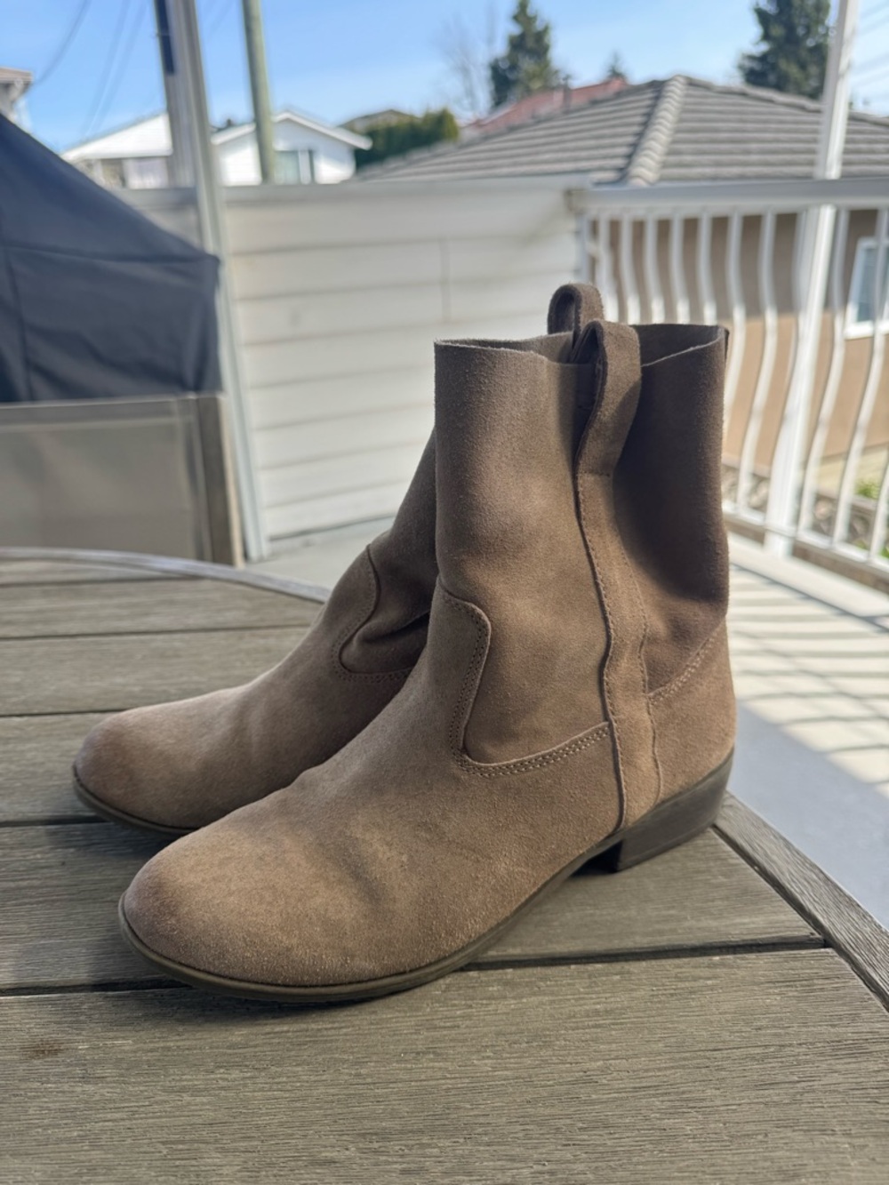 American Eagle Slouchy Suede Boots - W 7.5 US